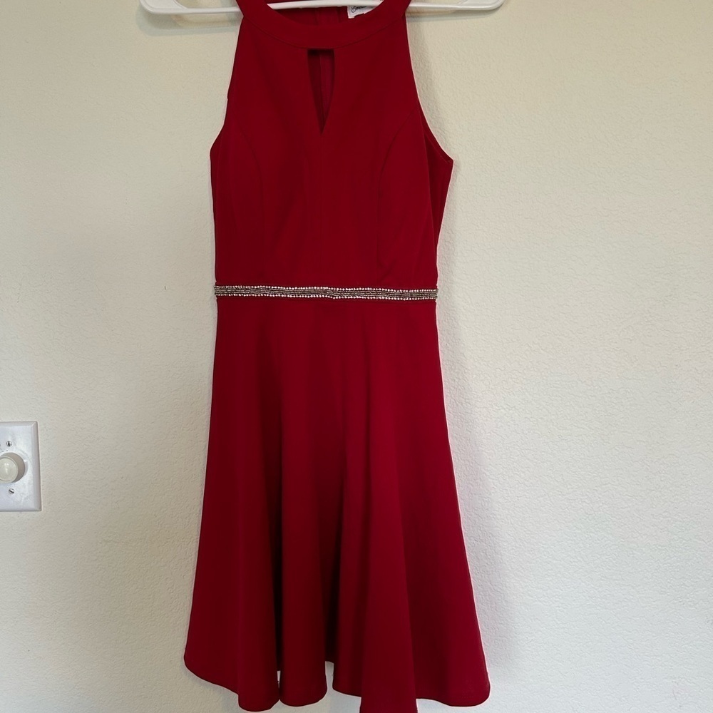 EMERALD SUNDAE Red Sleeveless Dress with Silver Accent
Small